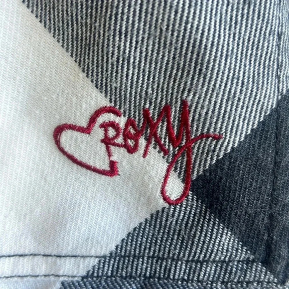 ROXY Y2K Plaid Faux Fur Hooded Jacket Coat Size MEDIUM - Picture 4 of 12